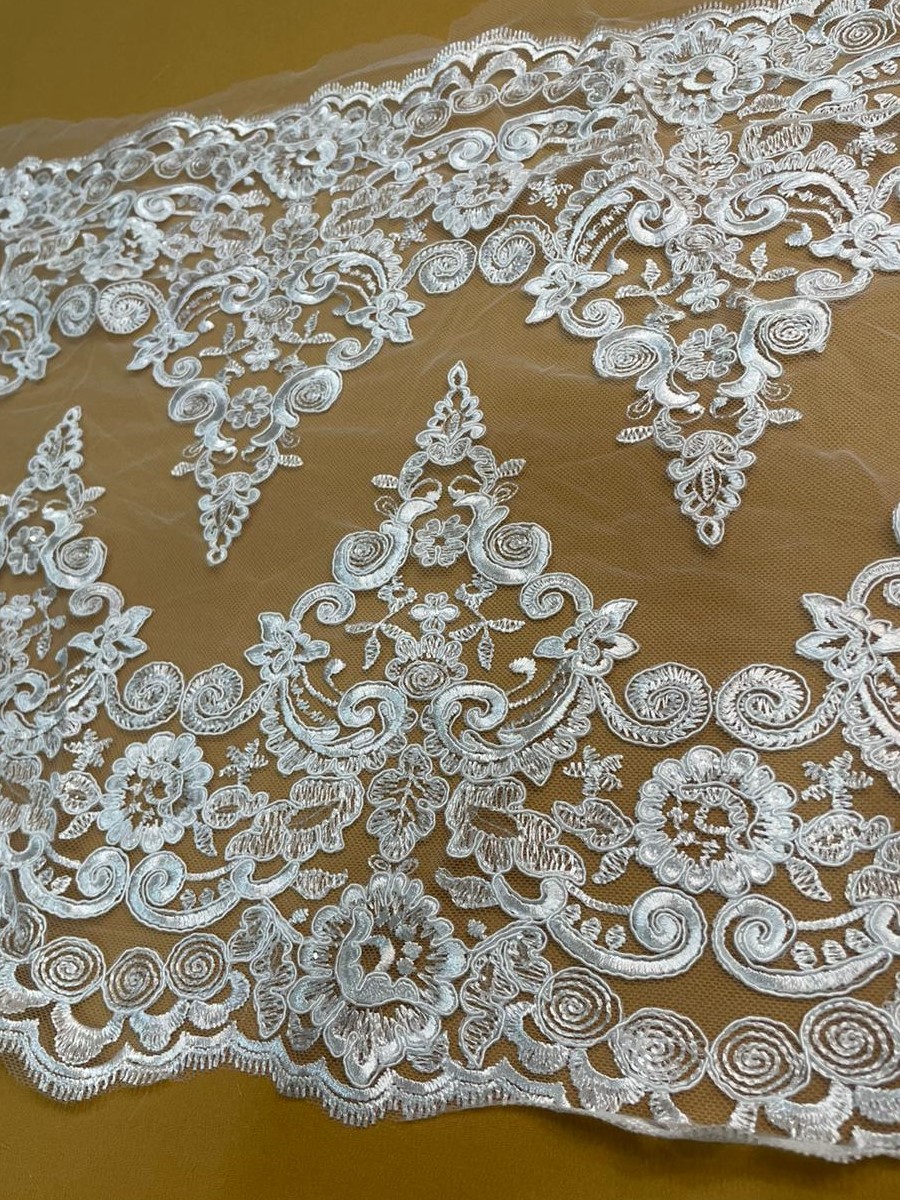 RENDA BARRADA ARABESCO FLORAL