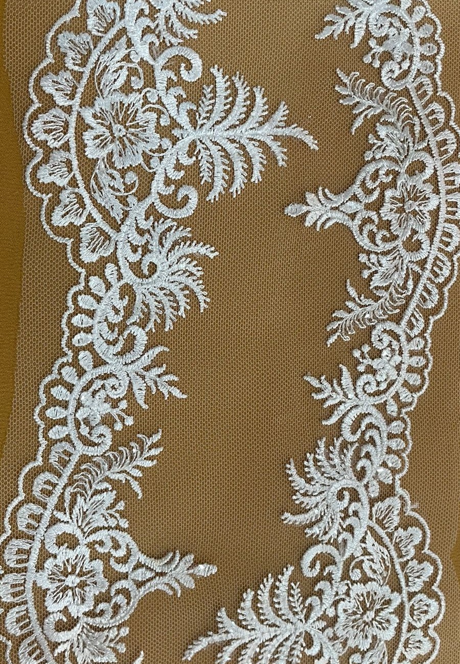 RENDA BARRADA FLORAL