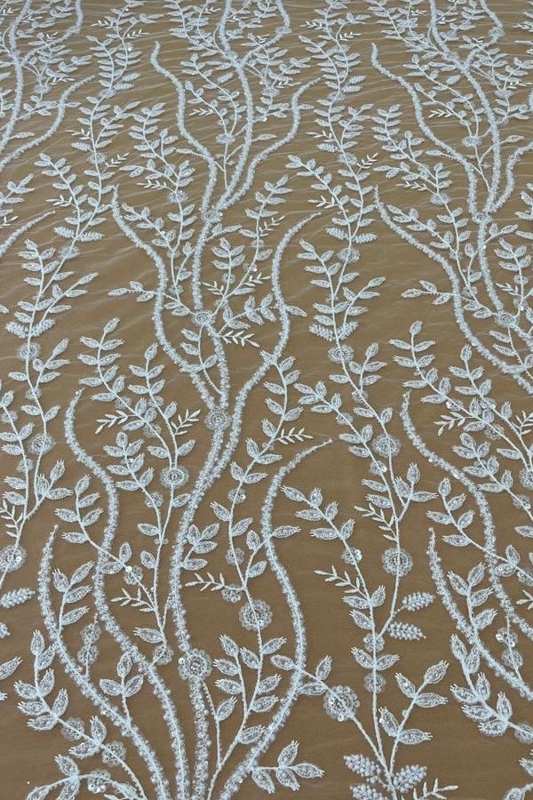 Renda Bordada Madri Com Ramos Delicados Off