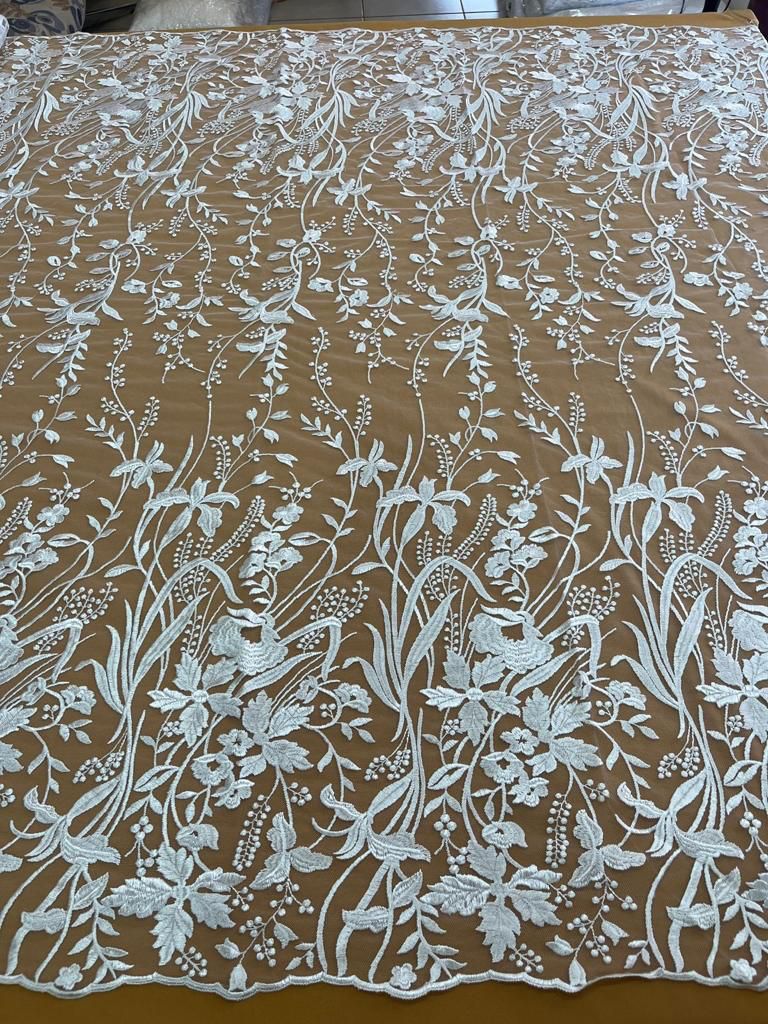 Renda Bordada Sem Paete Branco Floral - Image 2